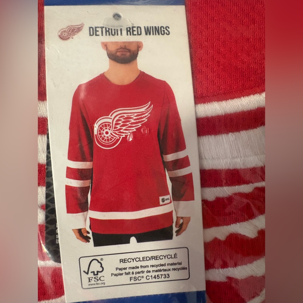 Detroit Red Wings NHL Licensed Embroidered Hockey Jerseys New with Tags - Picture 7 of 8